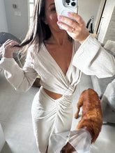Load image into Gallery viewer, Long Sleeve Stretching Cut Out Max Dress
