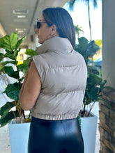 Load image into Gallery viewer, &quot;Monique&quot; Zipper Front Puffer Vest
