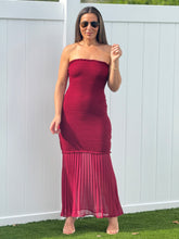Load image into Gallery viewer, &quot;Verona&quot; Knitted Strapless Dress
