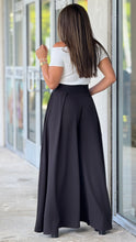 Load image into Gallery viewer, Palazzo Pants
