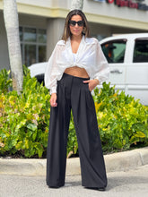 Load image into Gallery viewer, &quot;Anabelle&quot; Long Sleeve Crop Top, Ties In The Front
