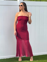 Load image into Gallery viewer, &quot;Verona&quot; Knitted Strapless Dress
