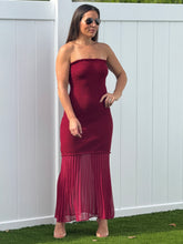 Load image into Gallery viewer, &quot;Verona&quot; Knitted Strapless Dress
