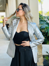 Load image into Gallery viewer, &quot;Agus&quot; Silver Metallic Blazer
