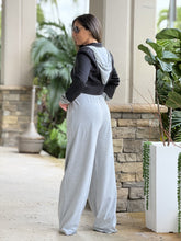 Load image into Gallery viewer, &quot;Tammy&quot; Crop Blazer And High Waisted Pants Set
