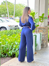 Load image into Gallery viewer, &quot;Lilian&quot; Solid Color Long Sleeve Crop Top And Matching Pants Set
