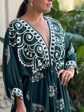 Load image into Gallery viewer, &quot;Luccia&quot; Dolman Sleeve Printed Dress
