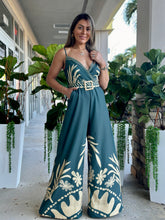 Load image into Gallery viewer, &quot;Antonia&quot; Printed Jumpsuit With Adjustable Straps.
