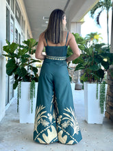 Load image into Gallery viewer, &quot;Antonia&quot; Printed Jumpsuit With Adjustable Straps.
