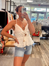 Load image into Gallery viewer, Sleeveless Ruffles Top
