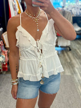 Load image into Gallery viewer, Sleeveless Ruffles Top
