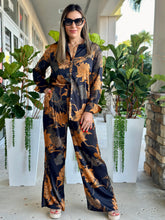 Load image into Gallery viewer, &quot;Alexa&quot; Printed Long Sleeve Blouse And Pants Set
