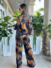 Load image into Gallery viewer, &quot;Alexa&quot; Printed Long Sleeve Blouse And Pants Set
