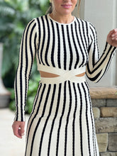 Load image into Gallery viewer, &quot;Ravenna&quot; Knit Long Sleeve Striped Midi Dress
