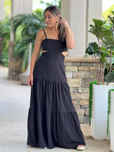 Load image into Gallery viewer, &quot;Mar De Lua&quot; Sleeveless Maxi Dress
