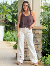 Load image into Gallery viewer, &quot;Mia&quot; Sleeveless Ballon Crop Top
