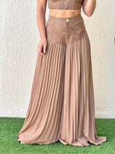 Load image into Gallery viewer, &quot;Brianna&quot; Sleeveless Crop Top And Wide legs Pallazo Pleaded Pants Set
