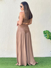 Load image into Gallery viewer, &quot;Brianna&quot; Sleeveless Crop Top And Wide legs Pallazo Pleaded Pants Set
