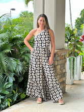 Load image into Gallery viewer, &quot;Illa&quot; Printed One shoulder Jumpsuit
