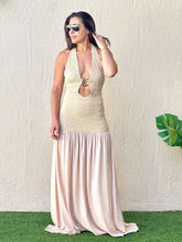 Load image into Gallery viewer, &quot;Analie&quot; Halter Stretching Maxi Dress
