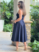 Load image into Gallery viewer, &quot;Alucinada&quot; Linen Corset Style Midi Dress

