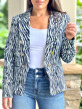 Load image into Gallery viewer, &quot;Vick&quot; Denim Printed Blazer
