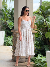 Load image into Gallery viewer, &quot;Alucinada&quot; Linen Corset Style Midi Dress
