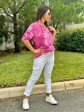 Load image into Gallery viewer, &quot;Pinky&quot; Roll Up Sleeve Printed Blouse
