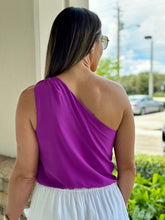 Load image into Gallery viewer, &quot;Eva&quot; One Shoulder Knot detail Top
