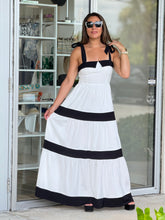 Load image into Gallery viewer, Color Block contrast Tiered Maxi Dress

