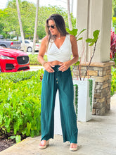 Load image into Gallery viewer, &quot;Angie&quot; Pleaded High Waisted Pants
