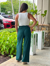 Load image into Gallery viewer, &quot;Angie&quot; Pleaded High Waisted Pants
