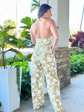 Load image into Gallery viewer, &quot;Amika&quot; Tropical Print Vest And Pants Set
