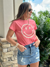 Load image into Gallery viewer, &quot;Alice&quot; Cropped Happy Face T Shirt

