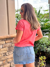Load image into Gallery viewer, &quot;Alice&quot; Cropped Happy Face T Shirt
