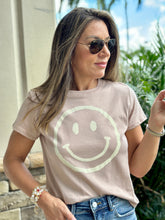 Load image into Gallery viewer, &quot;Alice&quot; Cropped Happy Face T Shirt
