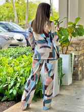 Load image into Gallery viewer, &quot;Lucia&quot; Printed Blazer And Pants Set
