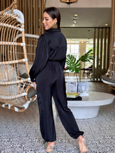 Load image into Gallery viewer, &quot;Eden&quot; Long Sleeve Cropped Top And Cargo Pockets Pants Set
