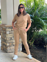 Load image into Gallery viewer, &quot;Harriet&quot; Top Crop And Pants Set
