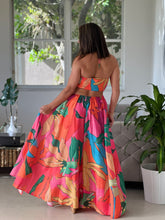 Load image into Gallery viewer, &quot;Suly&quot; Tropical Flower Print Maxi Dress
