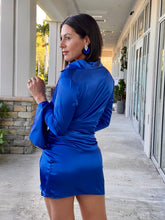 Load image into Gallery viewer, &quot;Azul&quot; Long Sleeve Satin Casual Dress
